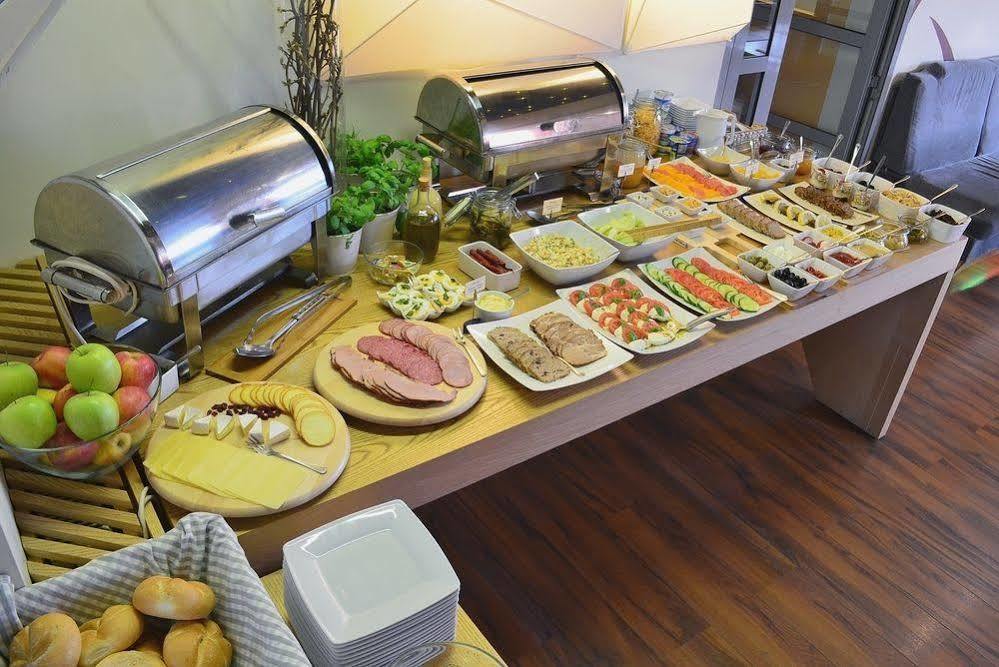 Antares Hotel Gdynia Bagian luar foto